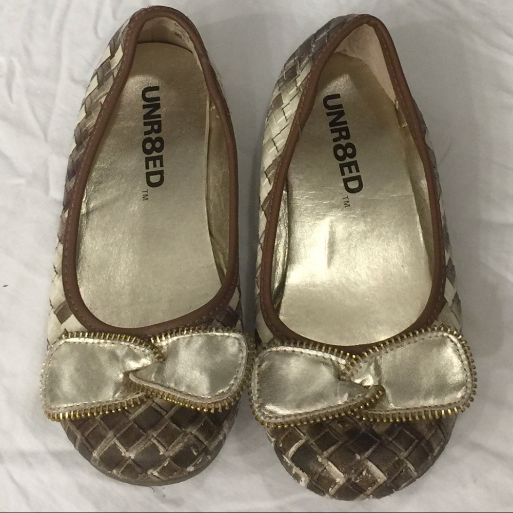 Girls Unreed Size 12.5 Slip On